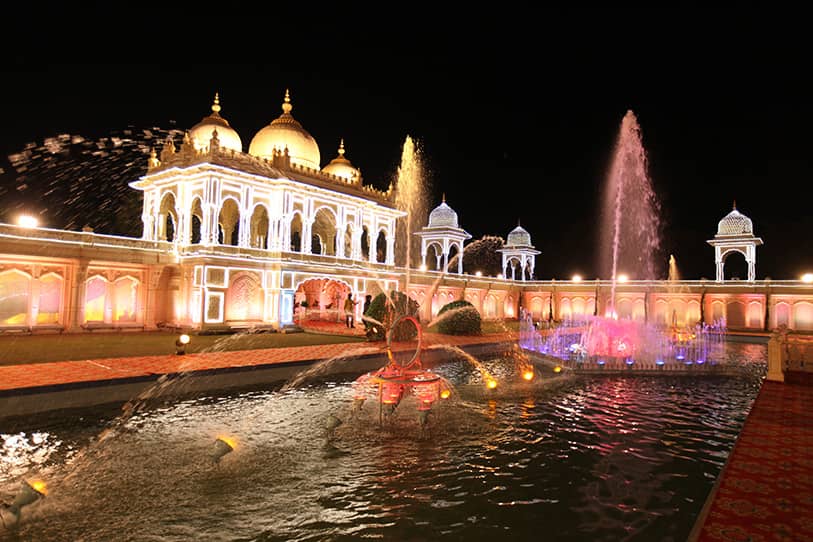 Scenic gardens for movie making at Ramoji Film City